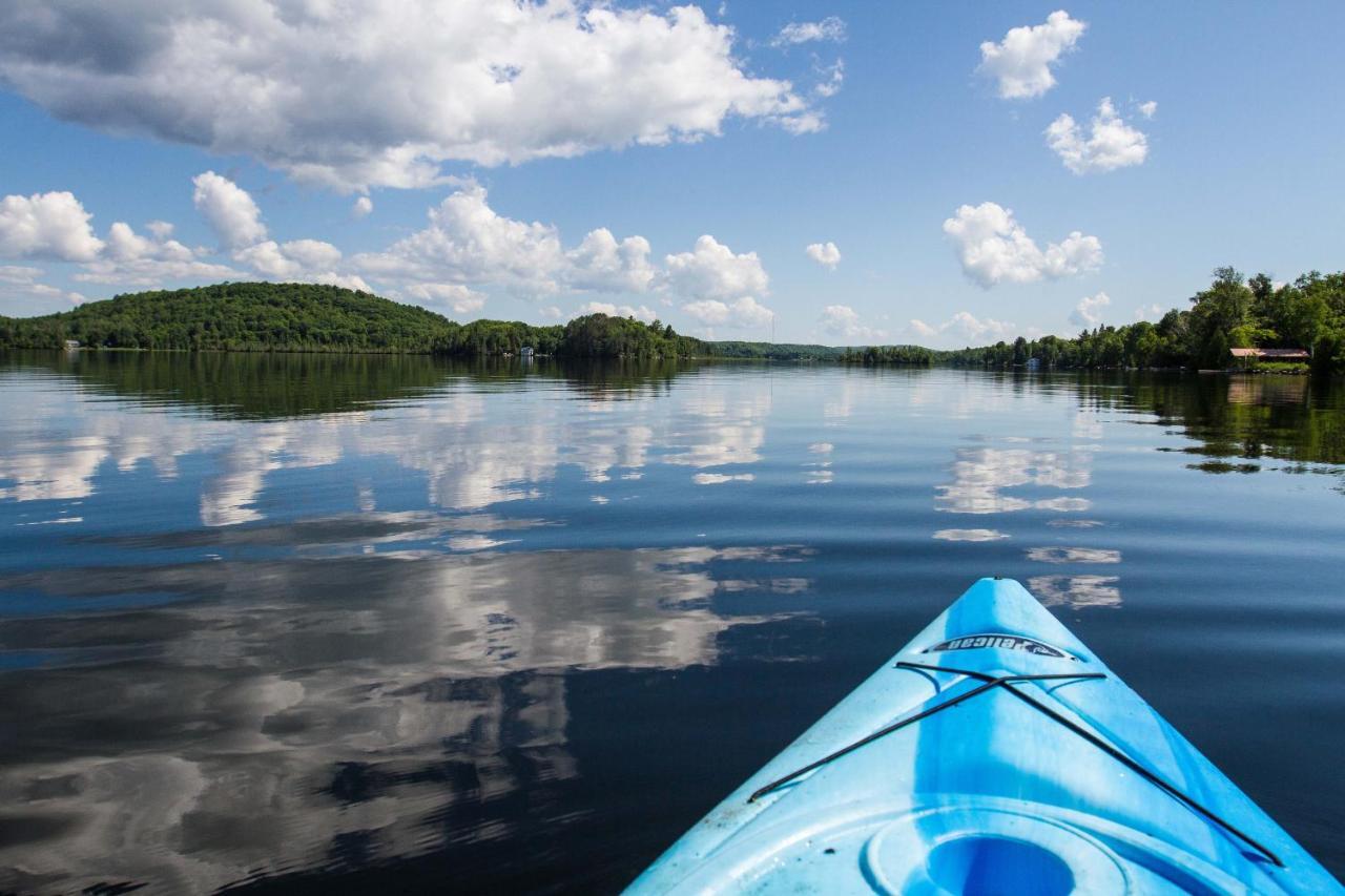 Somerset Lakeside Resort Bancroft Exterior foto