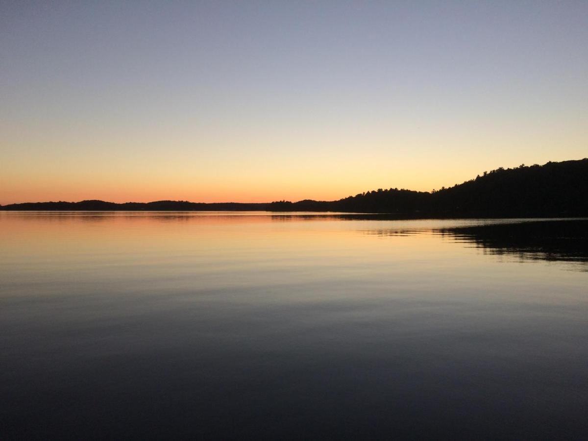 Somerset Lakeside Resort Bancroft Exterior foto